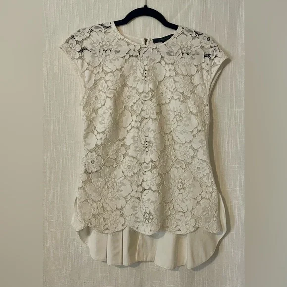 BCBG MaxAzria Lace Top - Picture 2 of 8